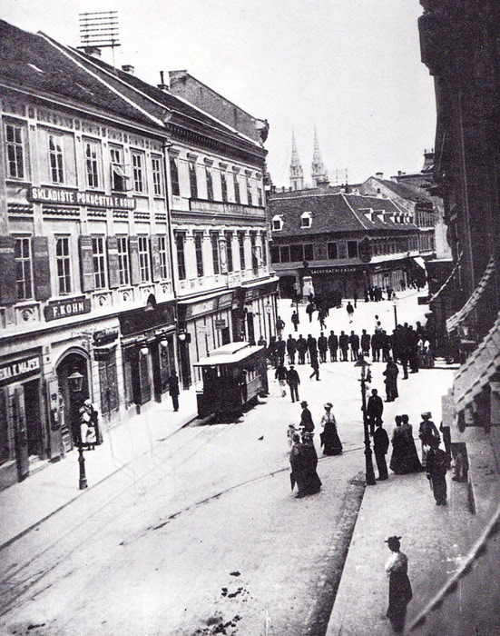 Ilica, Mesnička. Politički burna 1908. počela je velikim prosvjedom povodom dolaska baruna Raucha u Zagreb